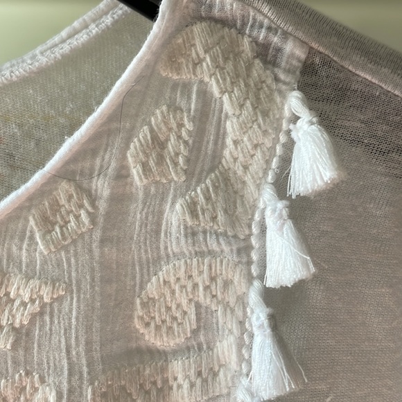 Linen Top - Picture 2 of 4